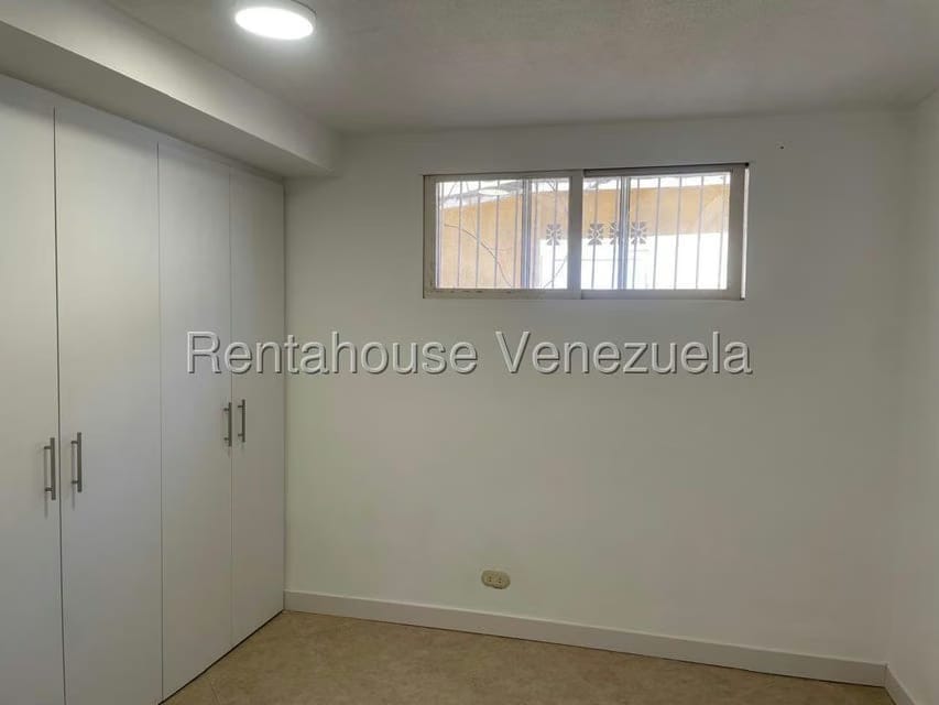 Apartamento (1 Nivel) en Alquiler en Macaracuay, Distrito Metropolitano - 13