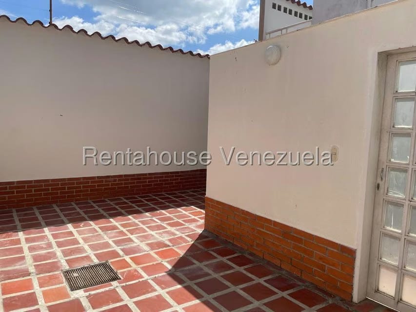 Apartamento (1 Nivel) en Alquiler en Macaracuay, Distrito Metropolitano - 17