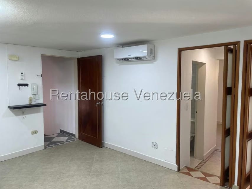 Apartamento (1 Nivel) en Alquiler en Macaracuay, Distrito Metropolitano - 7