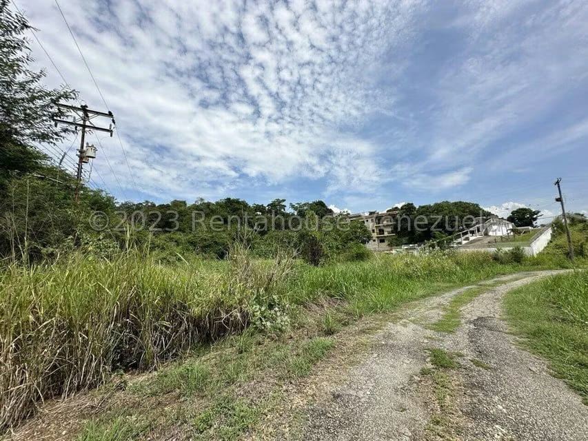 Terreno (Residencial) en Venta en Mara Country, Miranda - 11