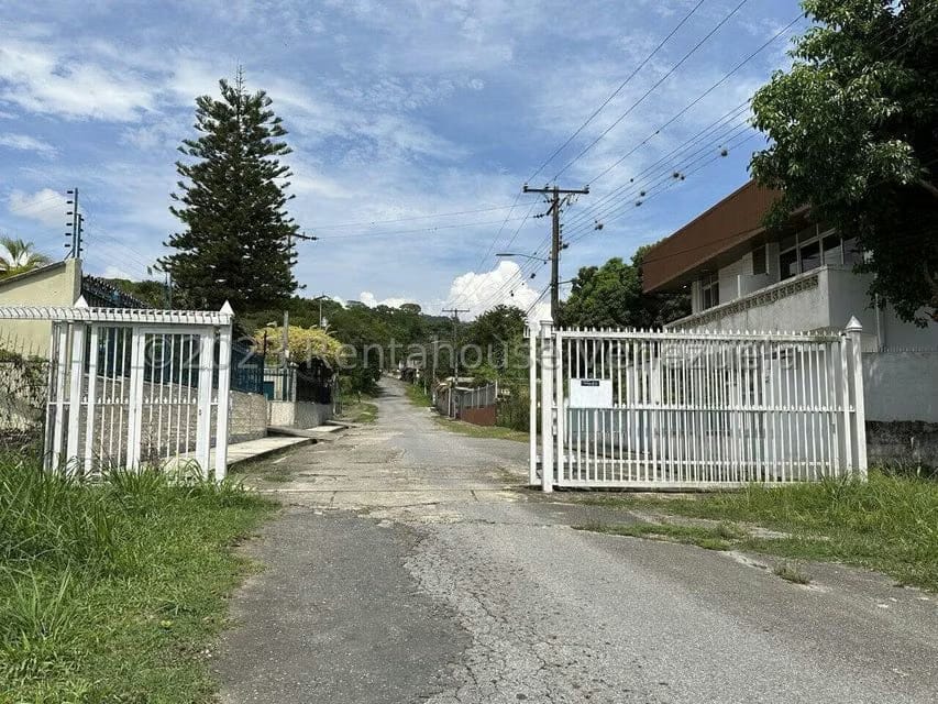 Terreno (Residencial) en Venta en Mara Country, Miranda - 3