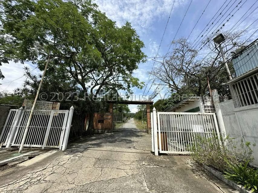 Terreno (Residencial) en Venta en Mara Country, Miranda - 4