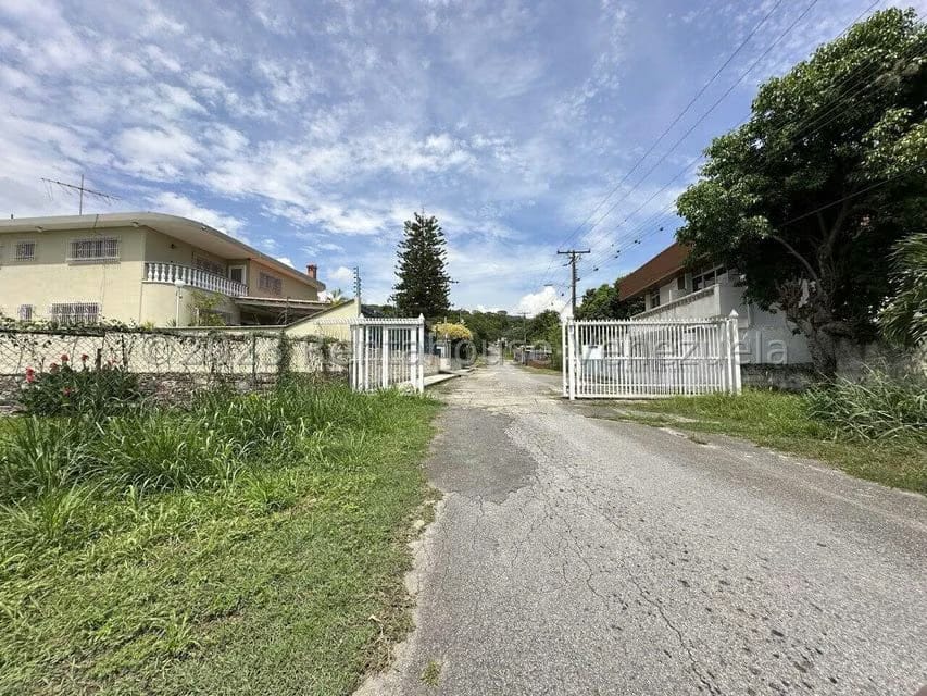 Terreno (Residencial) en Venta en Mara Country, Miranda - 5