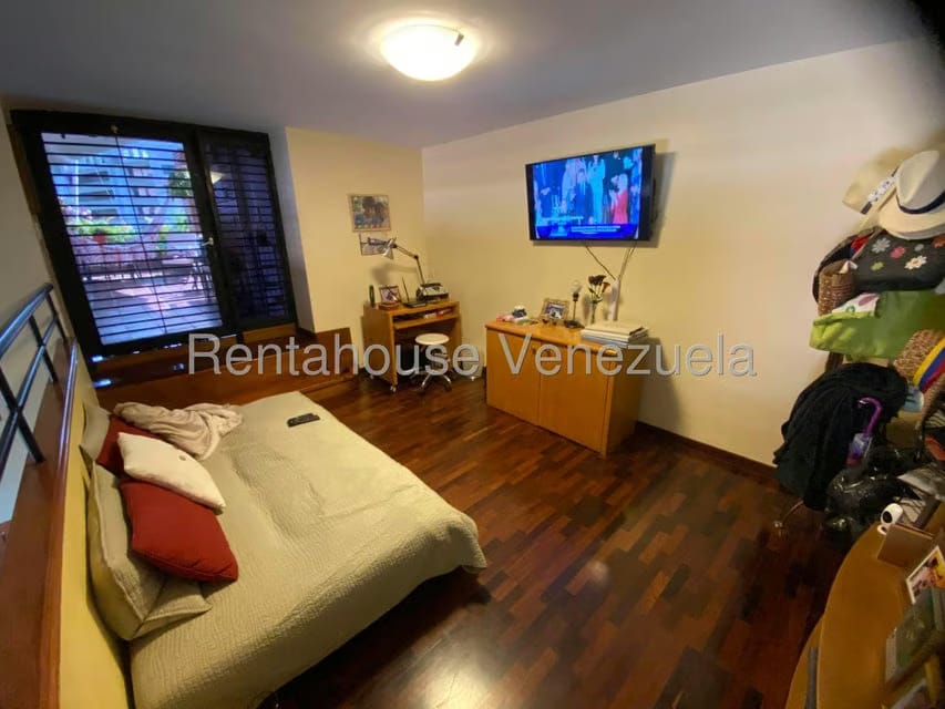 Apartamento (Duplex) en Venta en Los Samanes, Distrito Metropolitano - 21