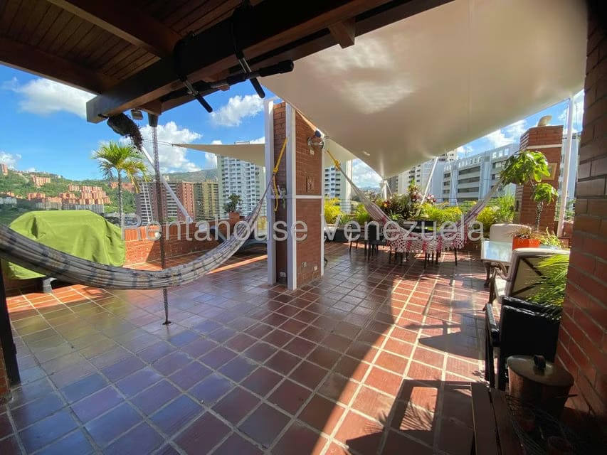 Apartamento (Duplex) en Venta en Los Samanes, Distrito Metropolitano - 25