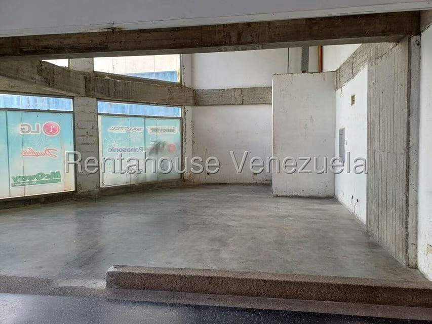 Comercial (Local Comercial) en Alquiler en El Rosal, Distrito Metropolitano - 4