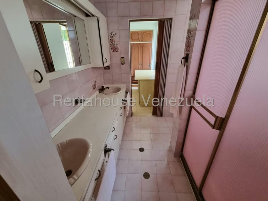 Casa (Multipes Niveles) en Venta en Colinas de Bello Monte, Distrito Metropolitano - 30