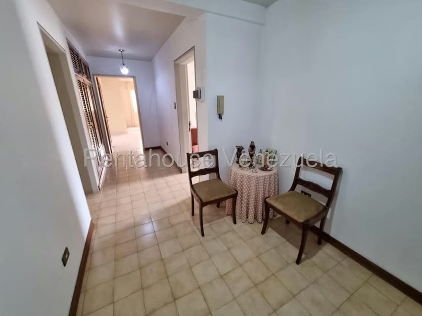 Casa (Multipes Niveles) en Venta en Colinas de Bello Monte, Distrito Metropolitano - 32