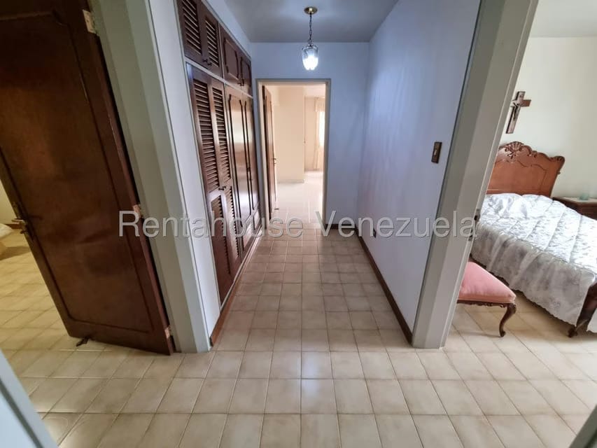 Casa (Multipes Niveles) en Venta en Colinas de Bello Monte, Distrito Metropolitano - 33