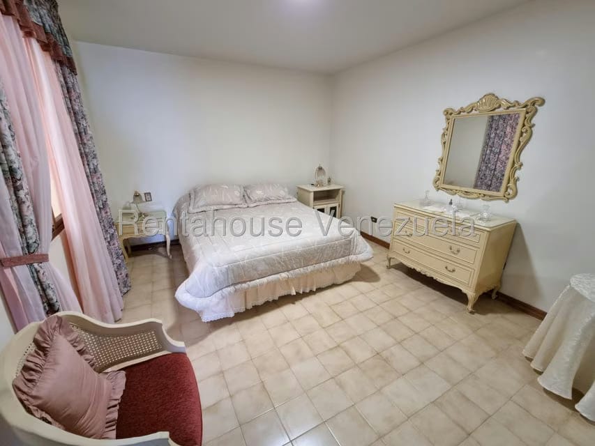 Casa (Multipes Niveles) en Venta en Colinas de Bello Monte, Distrito Metropolitano - 37