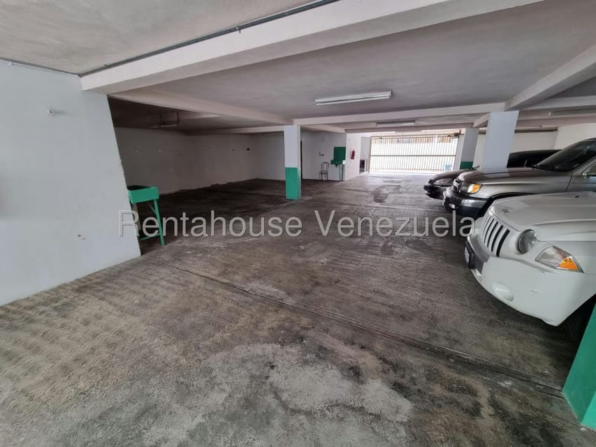 Casa (Multipes Niveles) en Venta en Colinas de Bello Monte, Distrito Metropolitano - 52