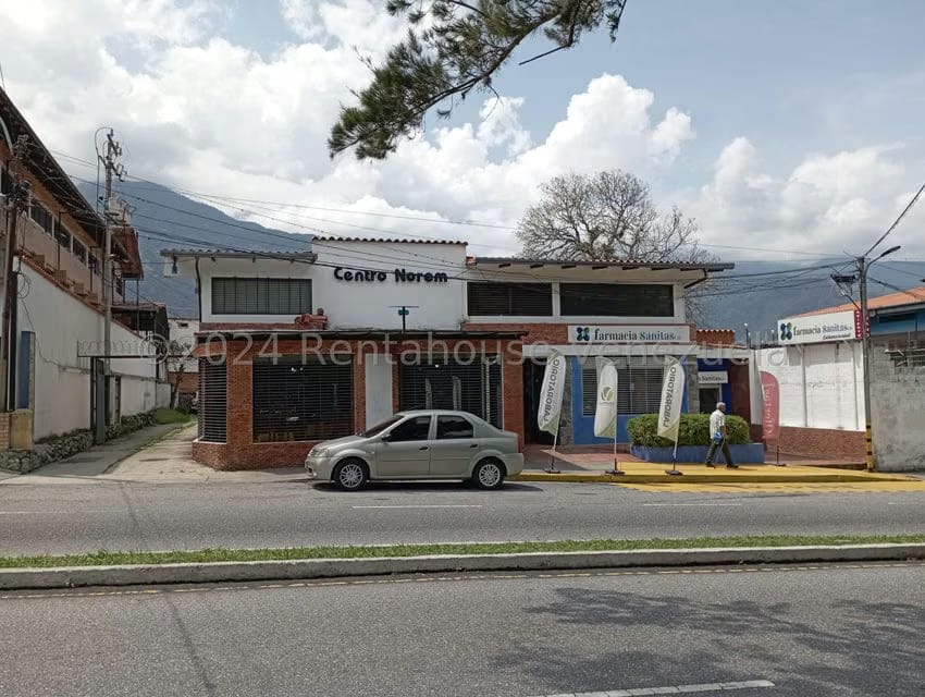 Comercial (Edificio) en Venta en Avenida Urdaneta, Merida - 2