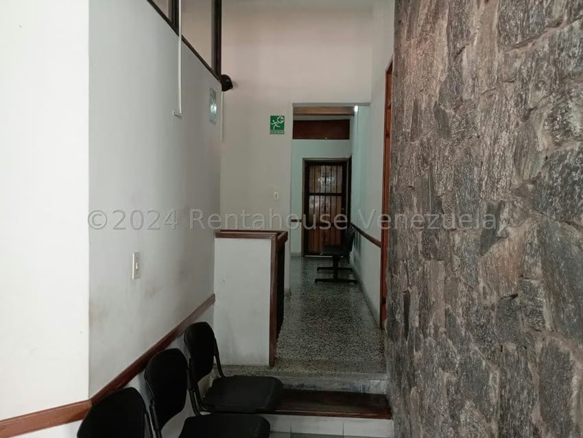 Comercial (Edificio) en Venta en Avenida Urdaneta, Merida - 23
