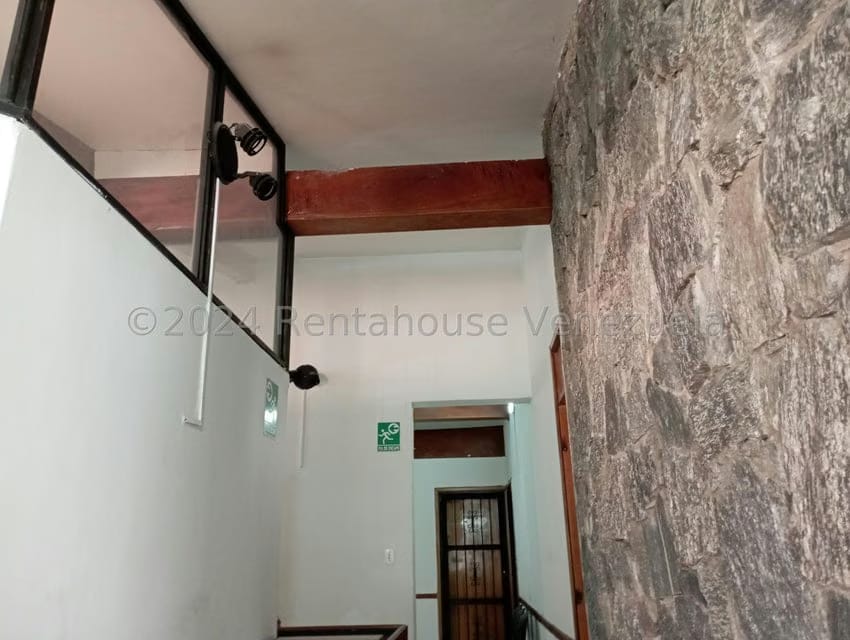 Comercial (Edificio) en Venta en Avenida Urdaneta, Merida - 24