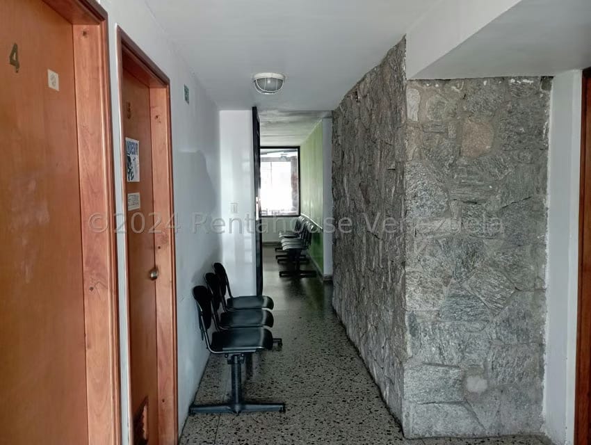 Comercial (Edificio) en Venta en Avenida Urdaneta, Merida - 10