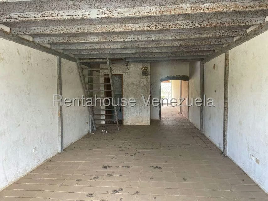 Comercial (Local Comercial) en Venta en Higuerote, Miranda - 3