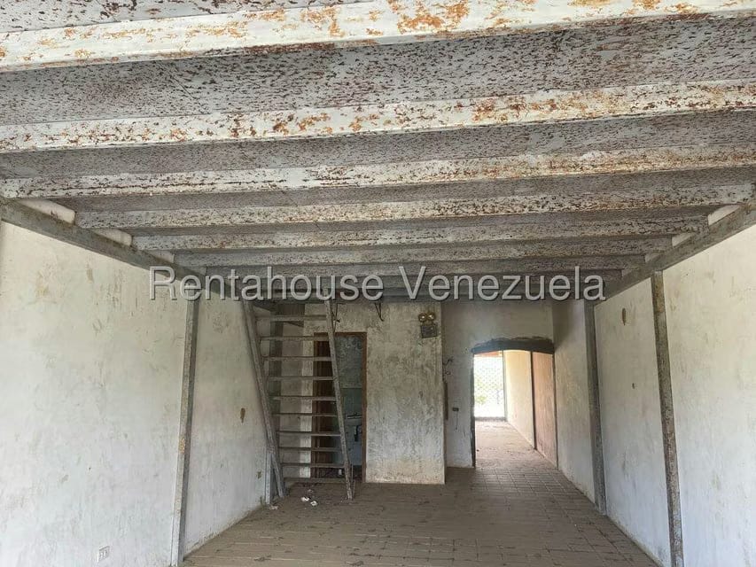 Comercial (Local Comercial) en Venta en Higuerote, Miranda - 5