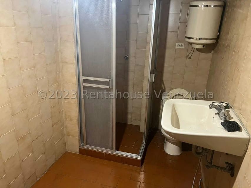 Comercial (Galpon - Deposito) en Venta en Las Acacias, Distrito Metropolitano - 23