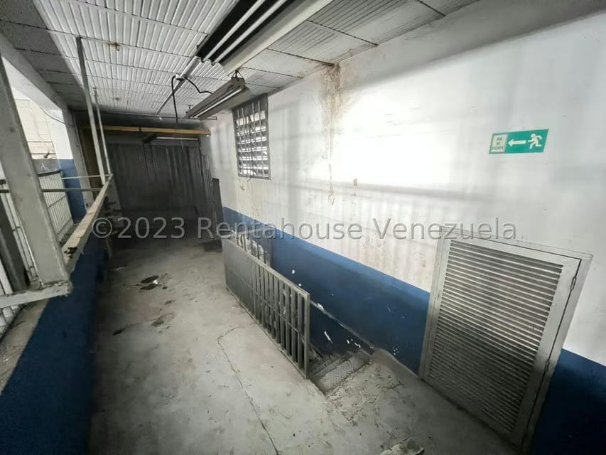 Comercial (Galpon - Deposito) en Venta en Las Acacias, Distrito Metropolitano - 9