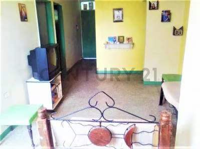 Se ofrece en Venta cómodo Apartamento ubicado en la Urb. Kennedy, Macarao