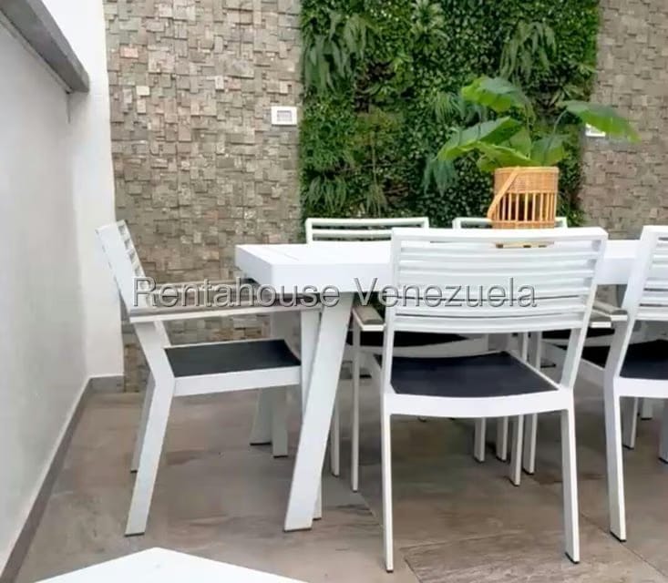 Casa (Duplex) en Venta en Alto Prado, Distrito Metropolitano - 4