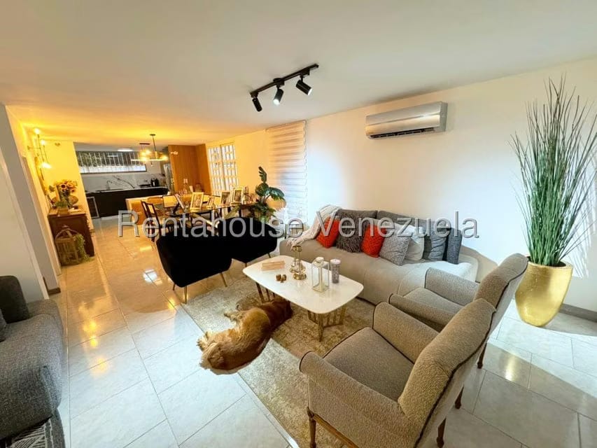 Casa (Duplex) en Venta en Alto Prado, Distrito Metropolitano - 7