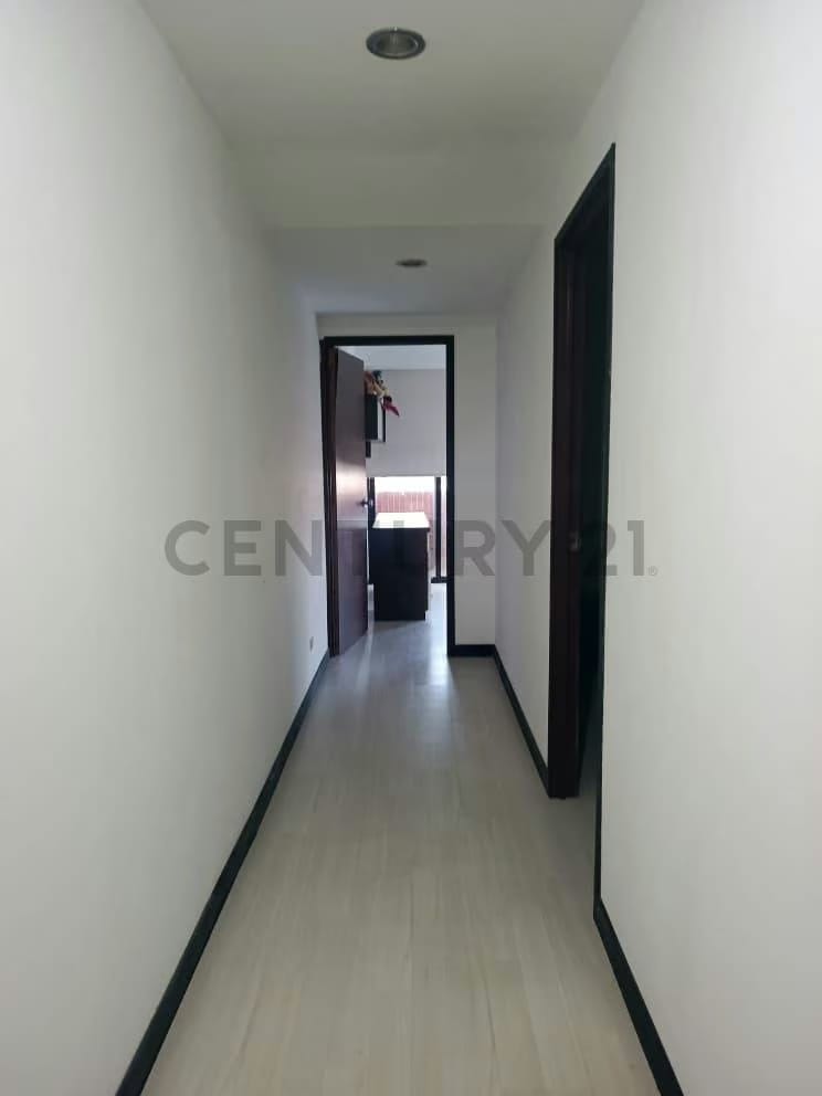 Amplio apartamento en venta en Residencias San Jose Pampatar Isla de Margarita - 24