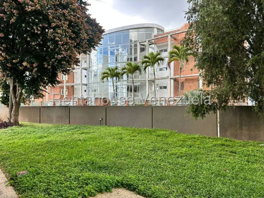 Apartamento (1 Nivel) en Alquiler en Colinas de Bello Monte, Distrito Metropolitano - 18