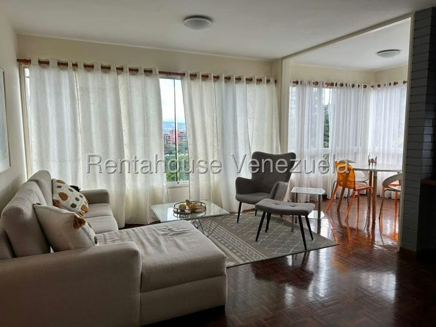 Apartamento (1 Nivel) en Alquiler en Colinas de Bello Monte, Distrito Metropolitano - 6
