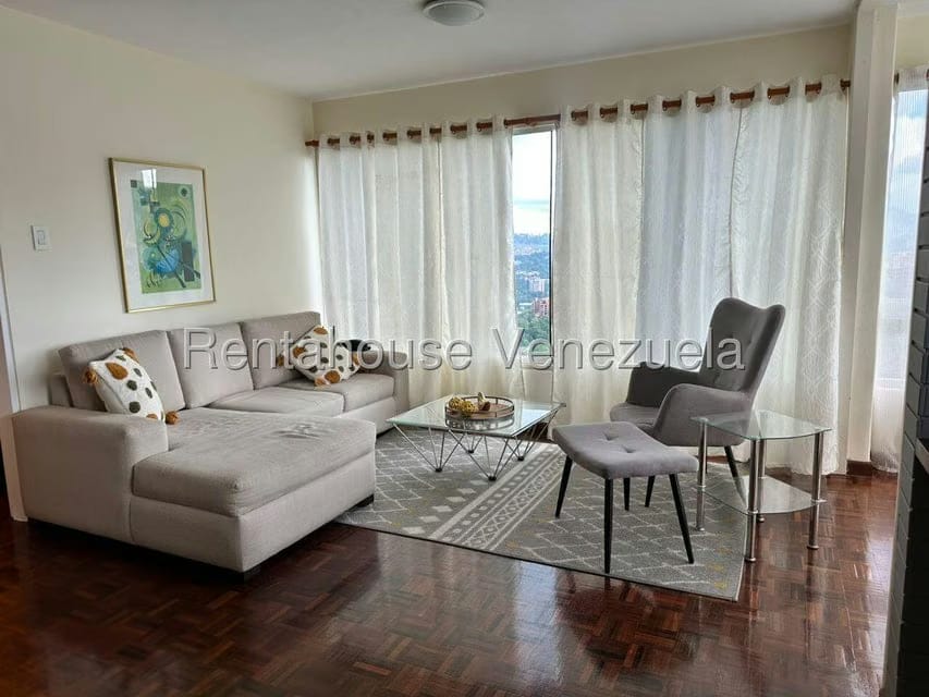 Apartamento (1 Nivel) en Alquiler en Colinas de Bello Monte, Distrito Metropolitano - 7