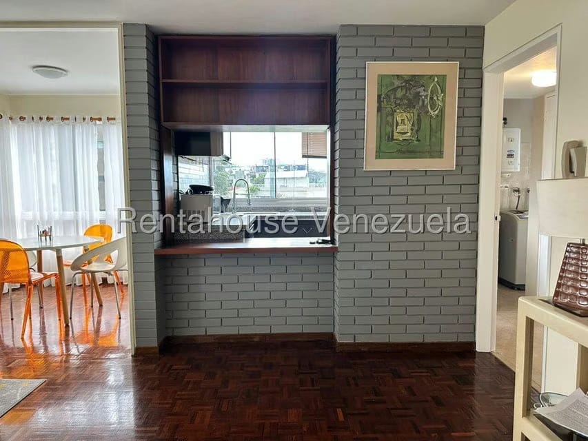 Apartamento (1 Nivel) en Alquiler en Colinas de Bello Monte, Distrito Metropolitano - 9