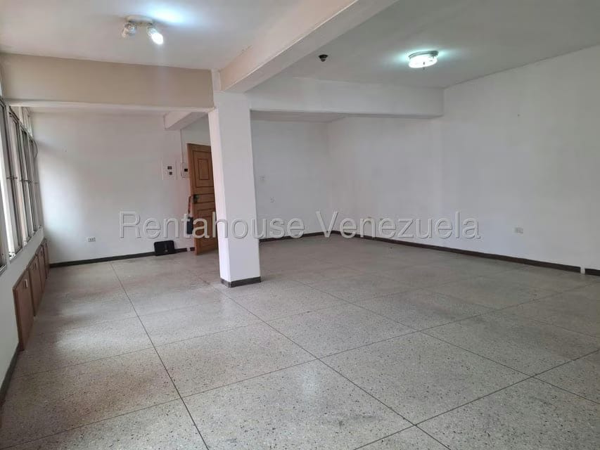 Comercial (Local Comercial) en Alquiler en Centro, Lara - 17