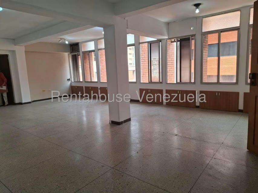 Comercial (Local Comercial) en Alquiler en Centro, Lara - 10