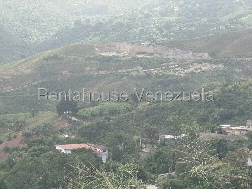Terreno (Comercial) en Venta en El Junquito, Distrito Metropolitano - 14