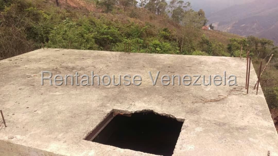 Terreno (Comercial) en Venta en El Junquito, Distrito Metropolitano - 3