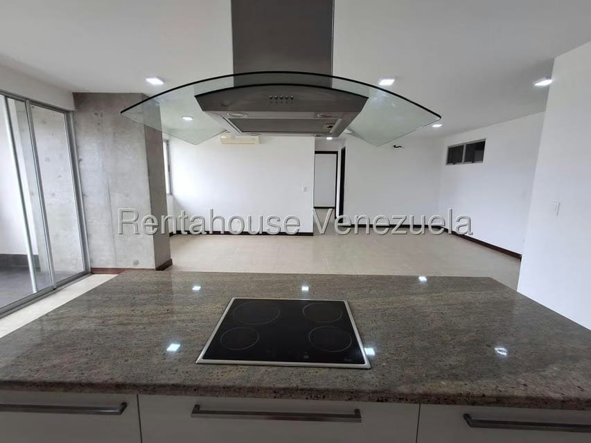 Apartamento (1 Nivel) en Alquiler en Zona Este, Lara - 13