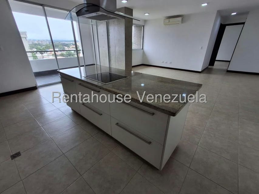 Apartamento (1 Nivel) en Alquiler en Zona Este, Lara - 15