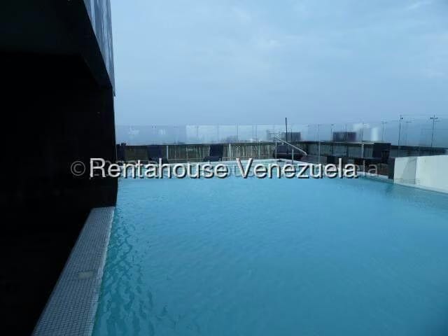 Apartamento (1 Nivel) en Alquiler en Zona Este, Lara - 38