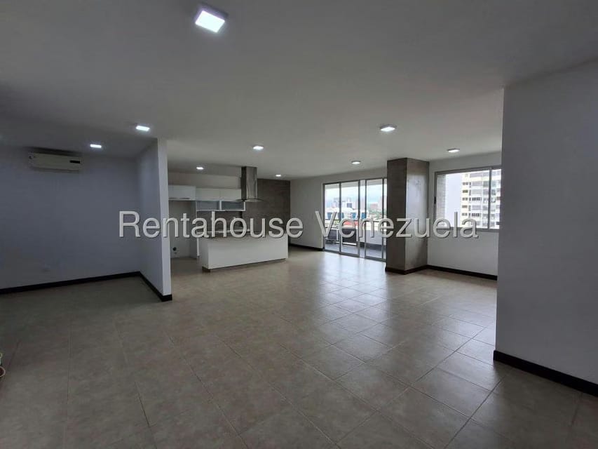 Apartamento (1 Nivel) en Alquiler en Zona Este, Lara - 8
