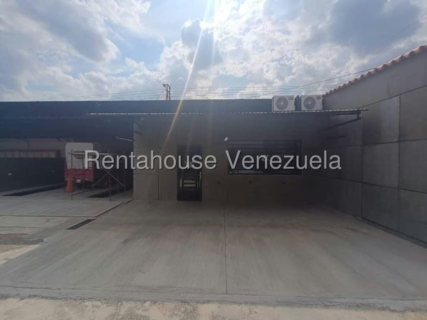 Comercial (Local Comercial) en Venta en Centro, Aragua - 15