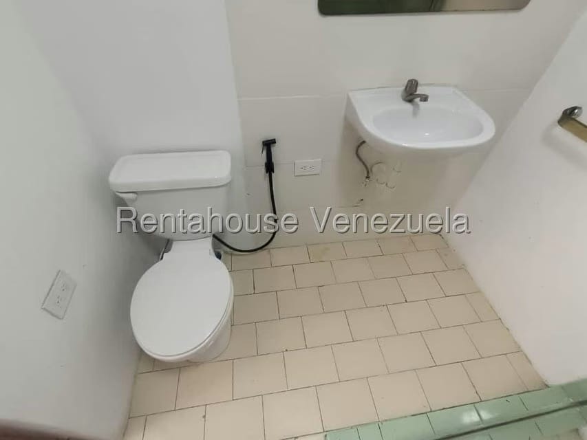 Comercial (Local Comercial) en Venta en Centro, Aragua - 23