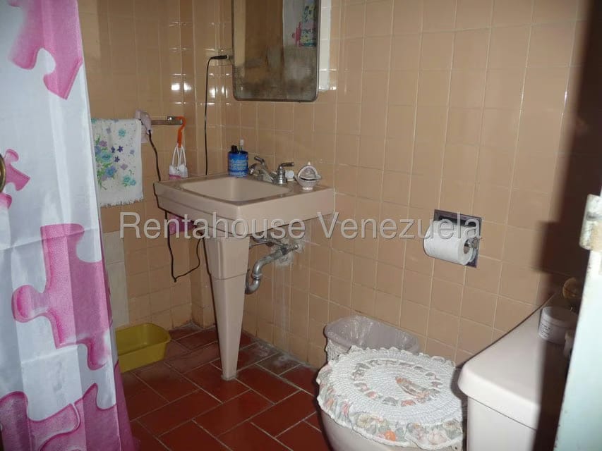 Casa (Contemporaneo) en Venta en Baruta, Distrito Metropolitano - 17