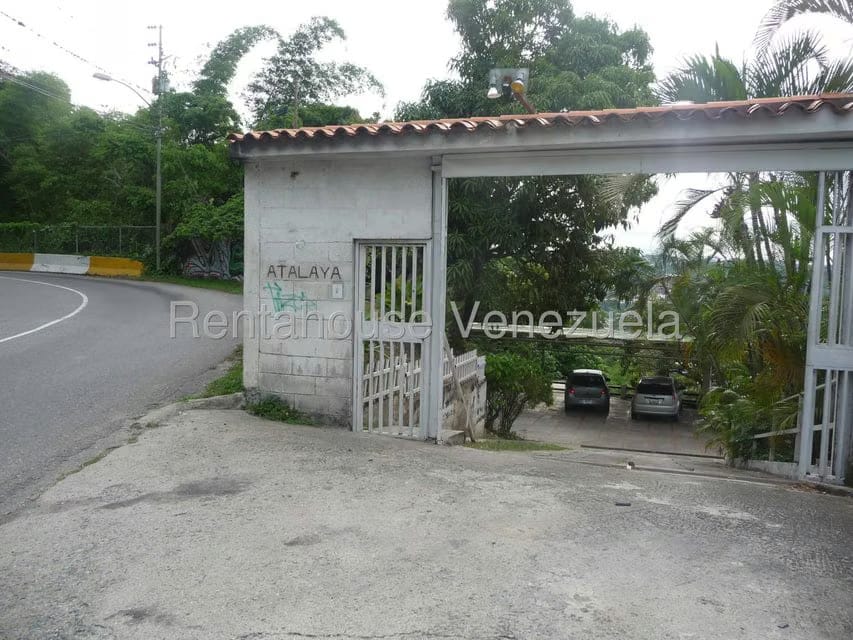 Casa (Contemporaneo) en Venta en Baruta, Distrito Metropolitano - 4