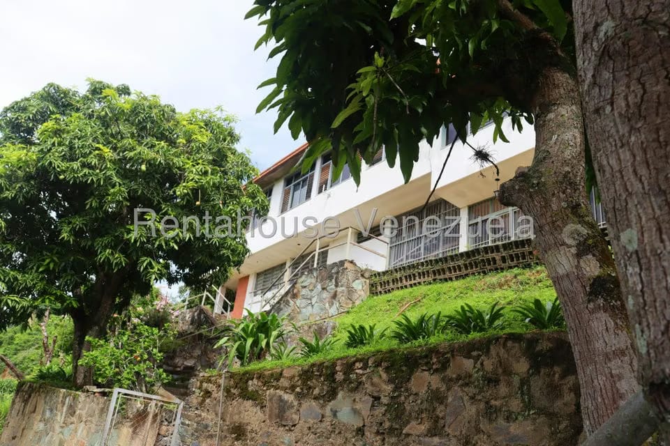 Casa (Contemporaneo) en Venta en Baruta, Distrito Metropolitano - 32