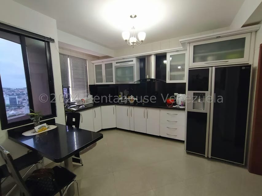 Apartamento (1 Nivel) en Venta en Del Este, Lara - 11