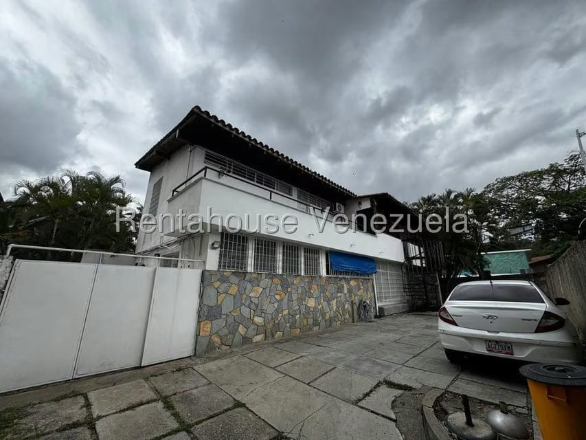 Casa (Duplex) en Venta en Chuao, Distrito Metropolitano - 2