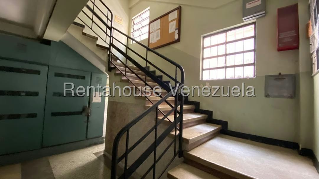 Apartamento (1 Nivel) en Venta en San Bernardino, Distrito Metropolitano - 7