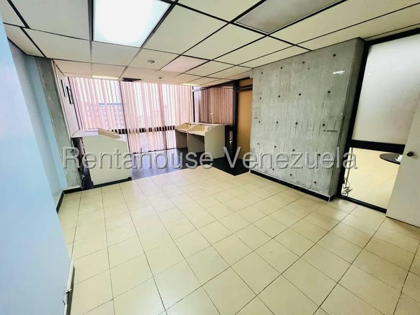 Comercial (Oficina) en Venta en Las Delicias, Aragua - 37