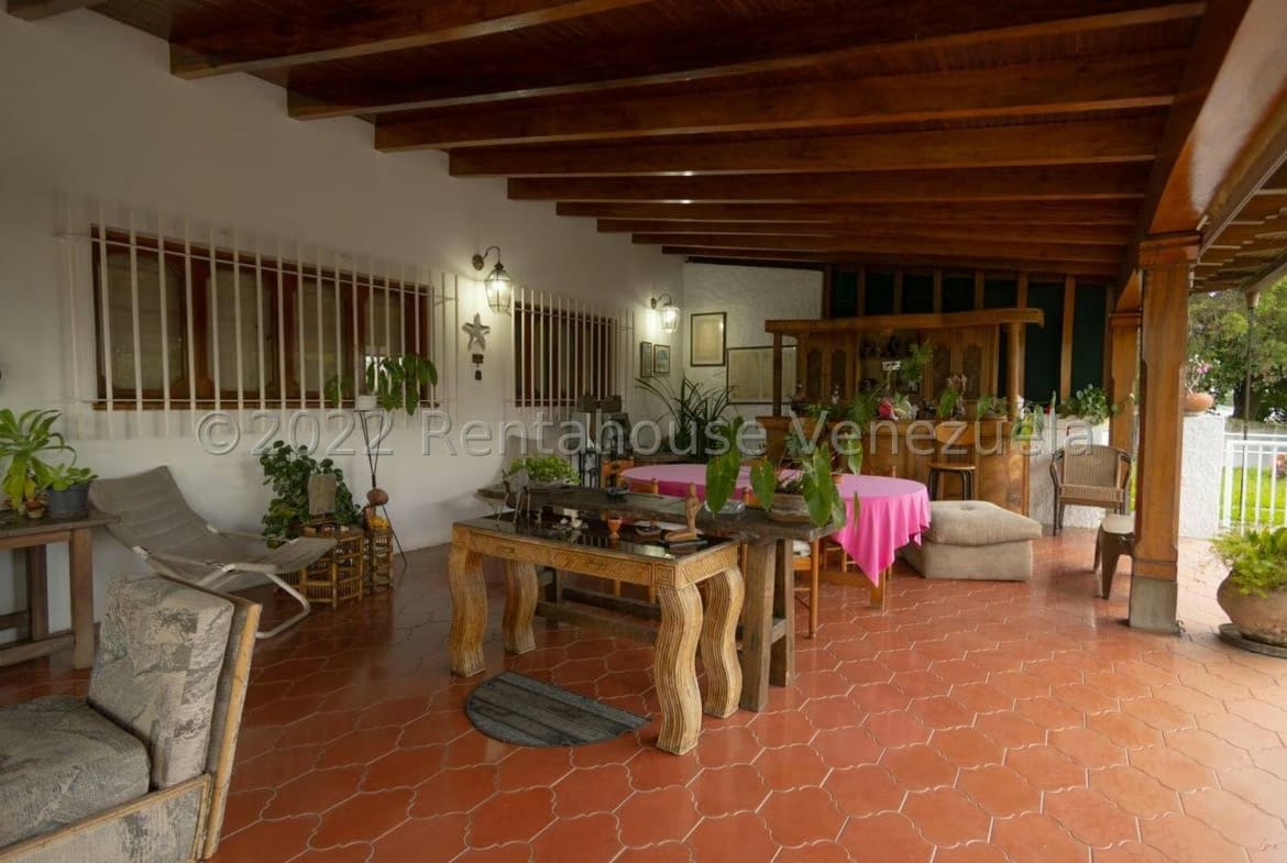 CASA EN VENTA SELENE MARIN – MLS#23-13231 - 2