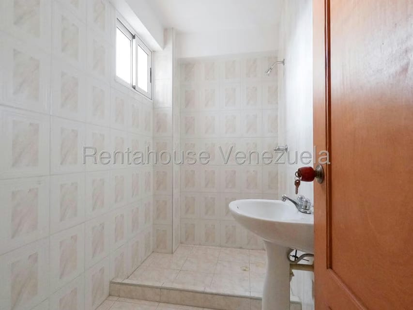 Apartamento (1 Nivel) en Venta en El Parque, Lara - 12